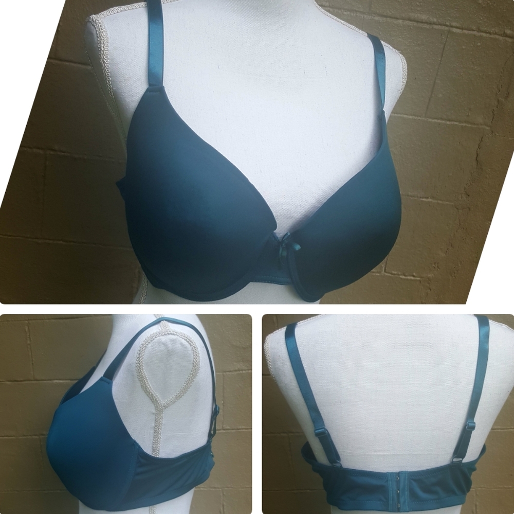 just be | NWOT 42D Lightly Padded💙Turquoise Bra
